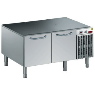 Refrigerated undercarriage with 2 drawers