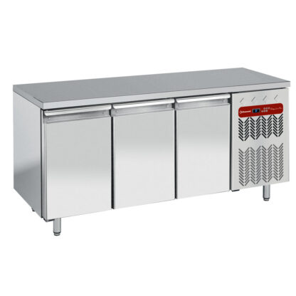 Refrigerated table, ventilated, 3 doors EN 600x400